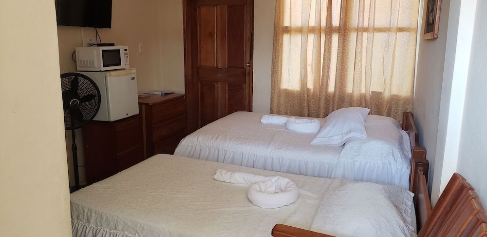 Pal's on the Beach - A Gold Standard Hotel Standard Double Room 8