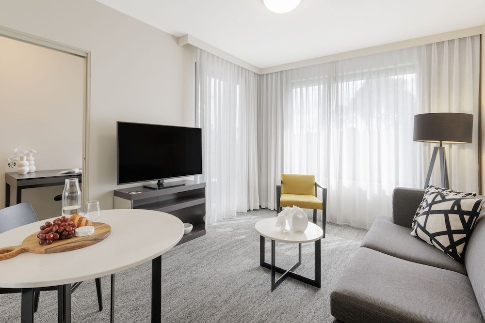 Punthill Norwest One Bedroom Apartment 5