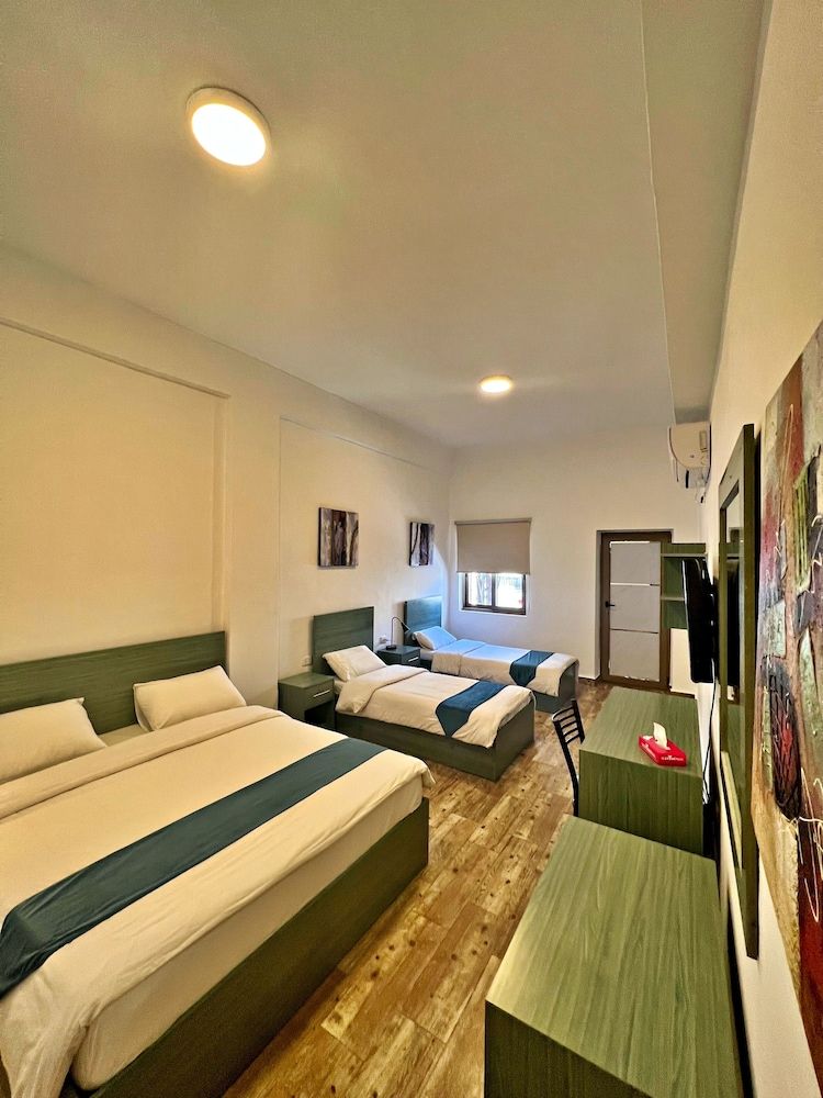 The Sydney Hotel 
