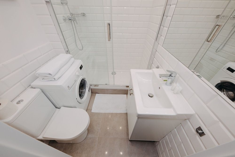 ShortStayPoland Aleje Jerozolimskie - B67 Comfort Apartment, 1 Queen Bed with Sofa bed, Non Smoking, Courtyard View 13