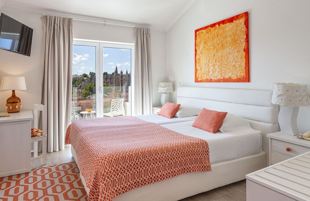 Boutique Hotel Casa do Outeiro - Arts & Crafts Panoramic Double or Twin Room, Balcony (Top Monastery View) 6