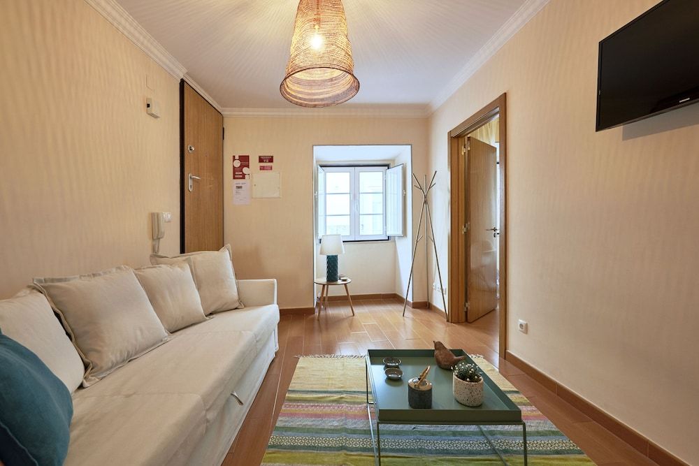 Spacious and Renovated Apartment With Amazing Patio, By TimeCooler Apartment, 2 Bedrooms 28
