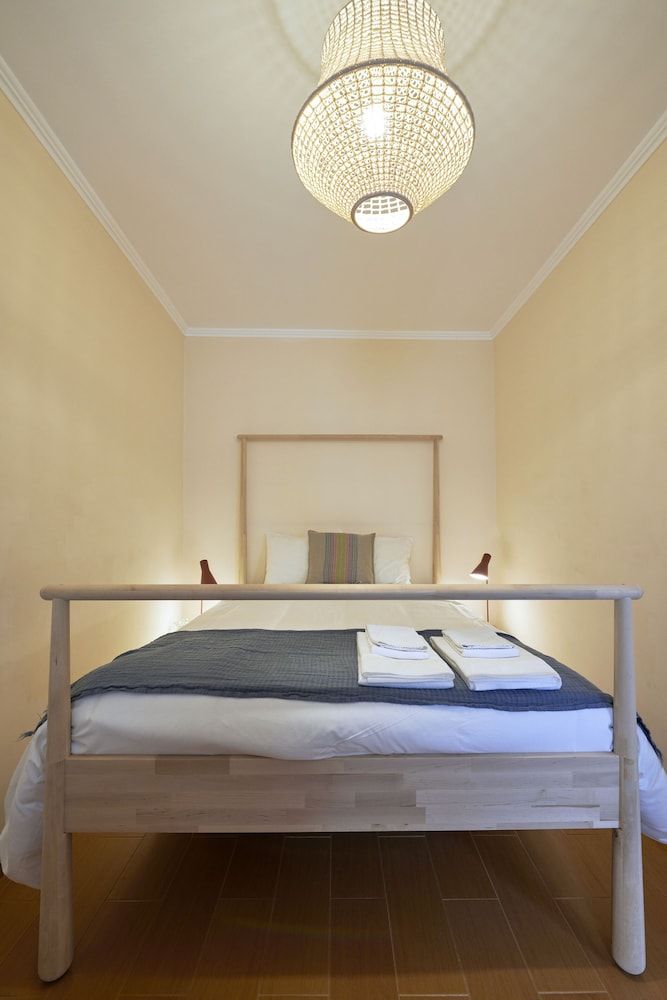 Spacious and Renovated Apartment With Amazing Patio, By TimeCooler Apartment, 2 Bedrooms 11