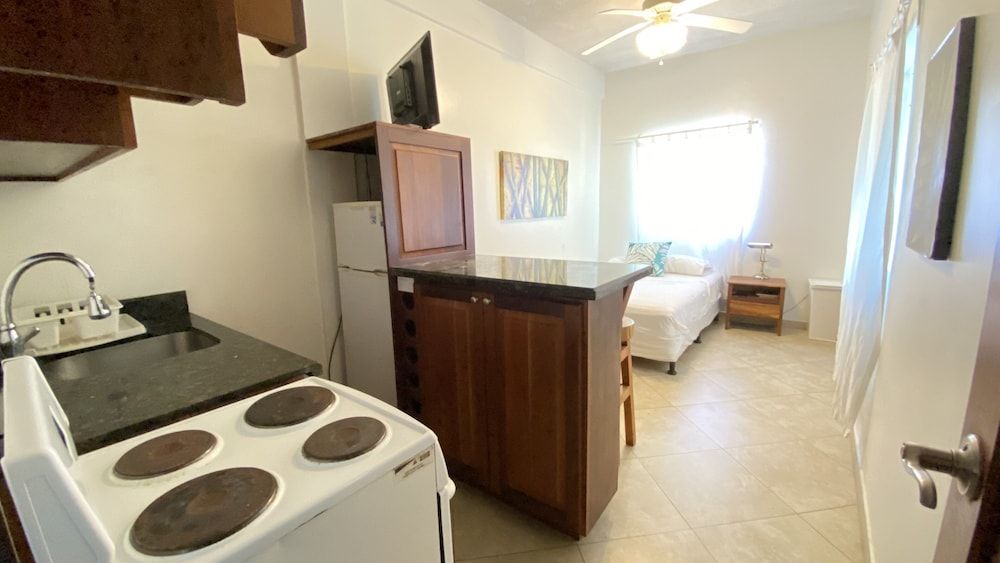 Sea Vue Luxury Vacation Condominiums Studio, Garden View, Ground Floor (Garden)