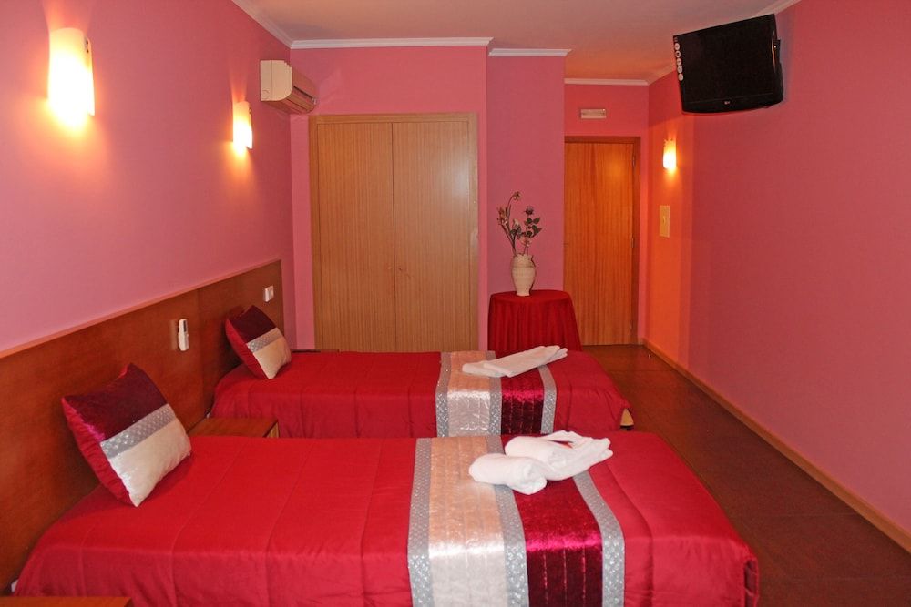 Monte Carlo Love Porto Guesthouse Standard Triple Room