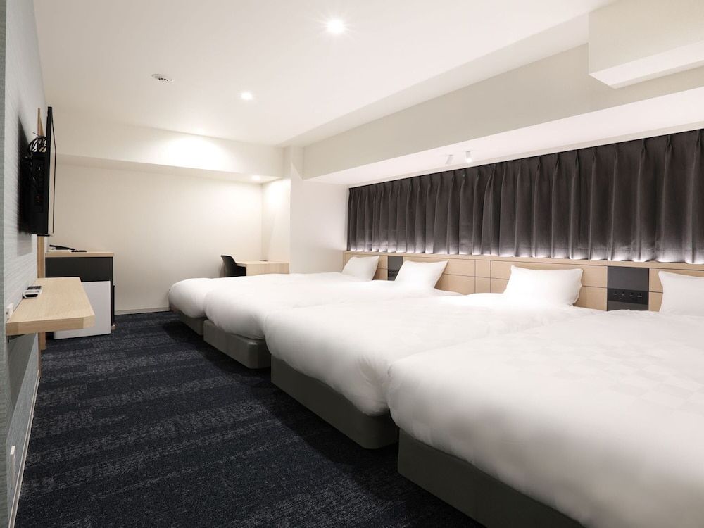 undefined Henn na Hotel Premier Nagoya Fushimiekimae