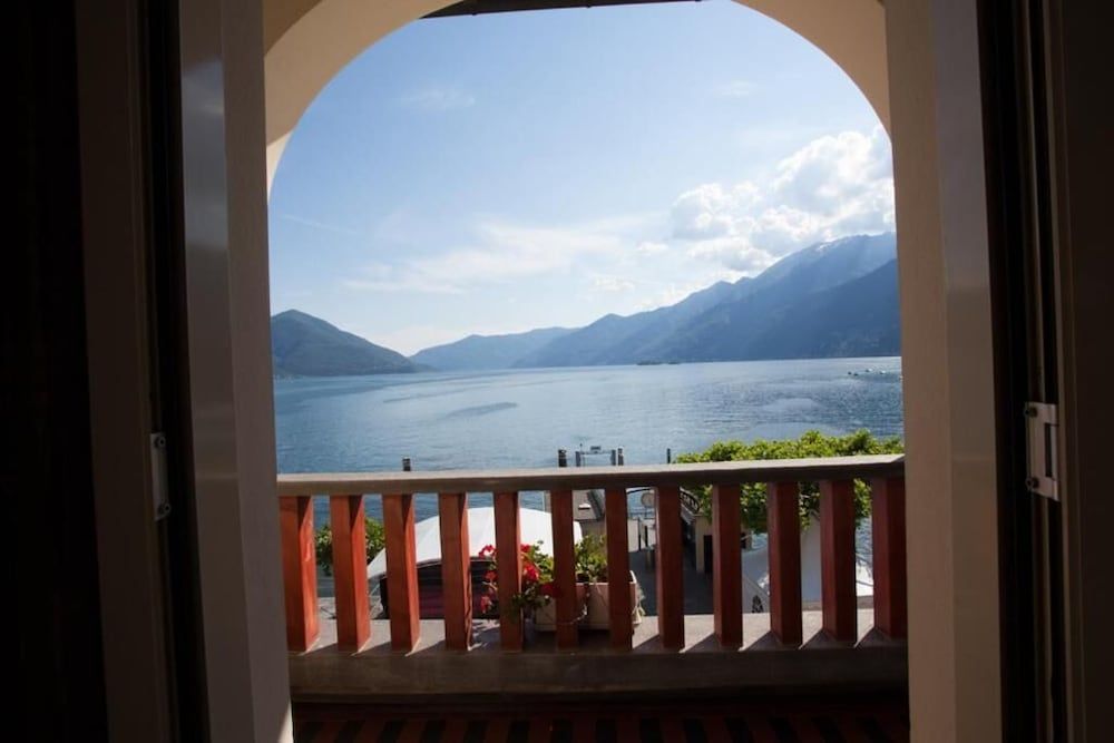 Single Room, Lake View Loggia