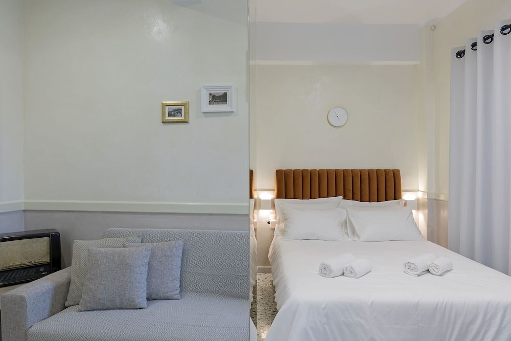 undefined Athenian Lofts 7