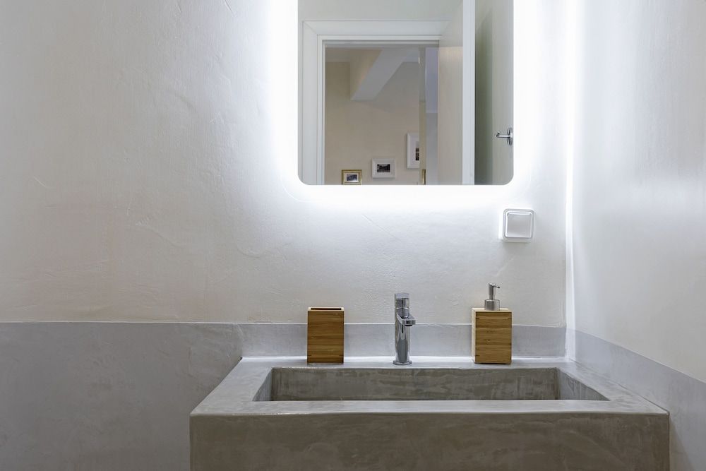 undefined Athenian Lofts 10