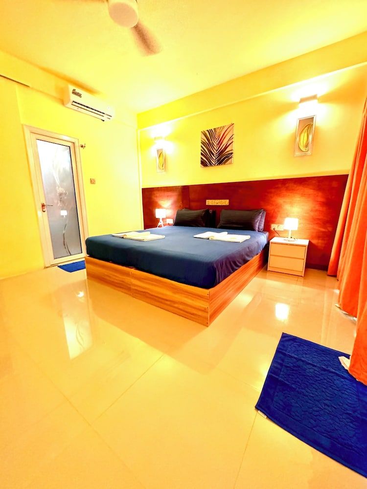 Sands Grand Hotel Deluxe Room, 1 Queen Bed, Garden View 12