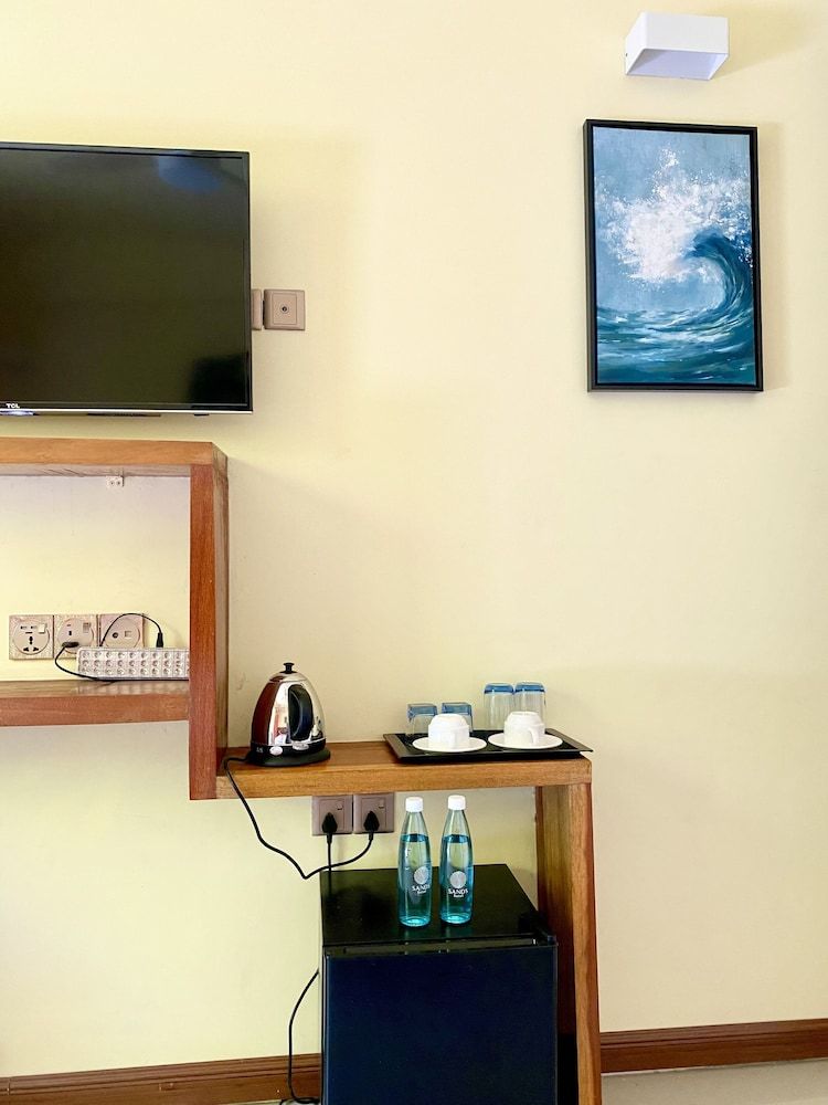 Sands Grand Hotel Deluxe Room 26