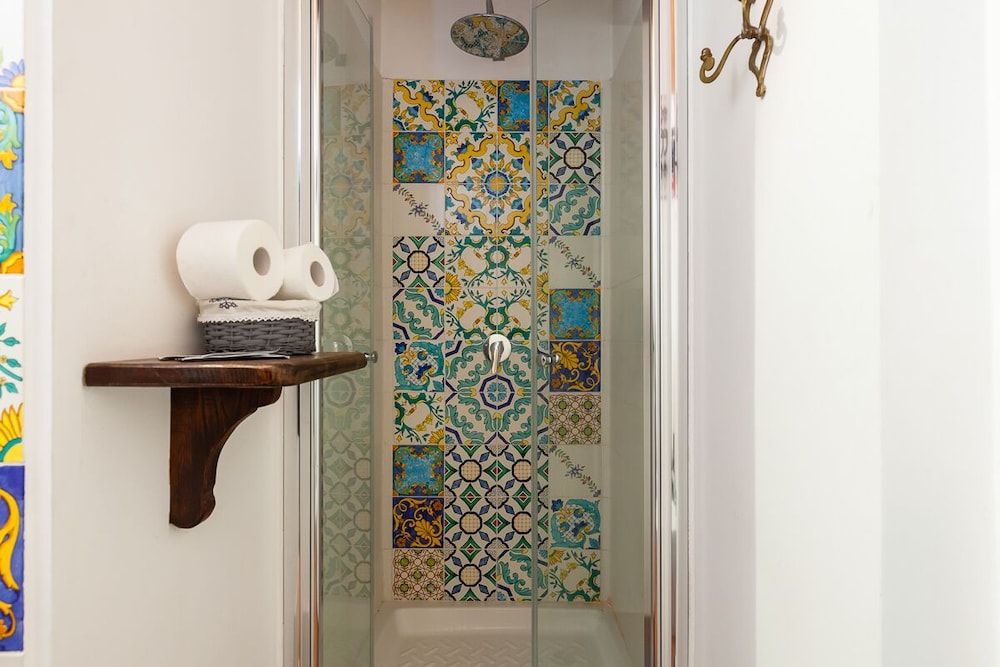 Don Pedro Rooms Vicerè di Toledo in the city center Double Room, 1 King Bed 13