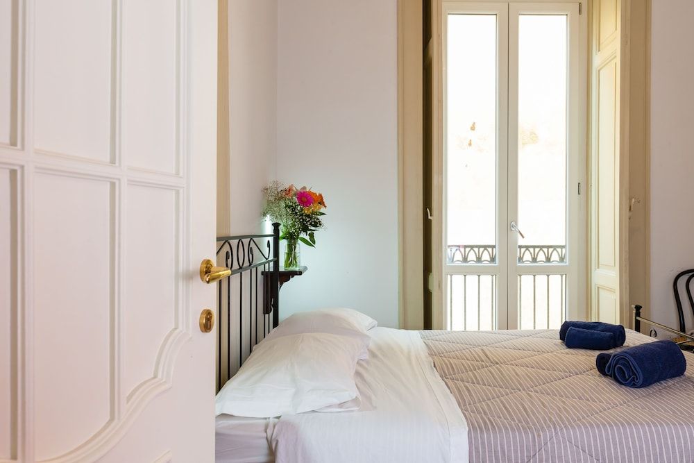 undefined Don Pedro Rooms Vicerè di Toledo in the city center 3