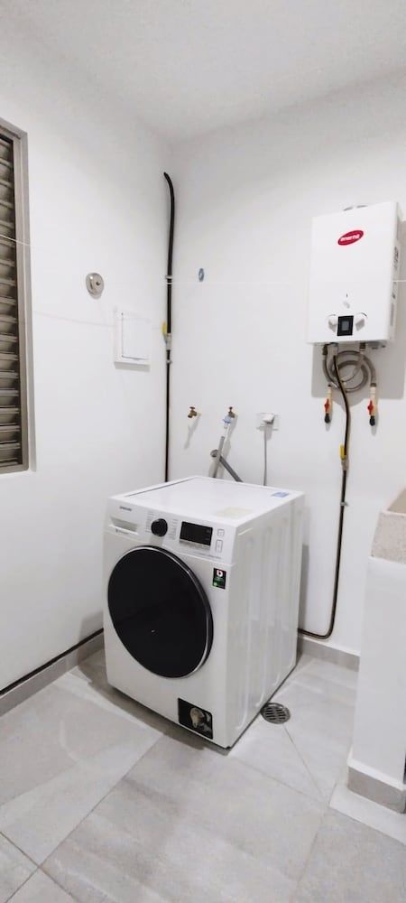 Gorgeous Apartment Hoestel Long Island! Condo, 2 Bedrooms, Balcony, Garden View 11