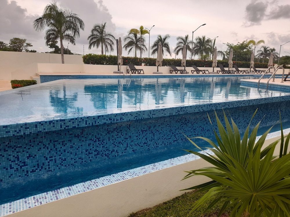 Gorgeous Apartment Hoestel Long Island! Condo, 2 Bedrooms, Balcony, Garden View 27