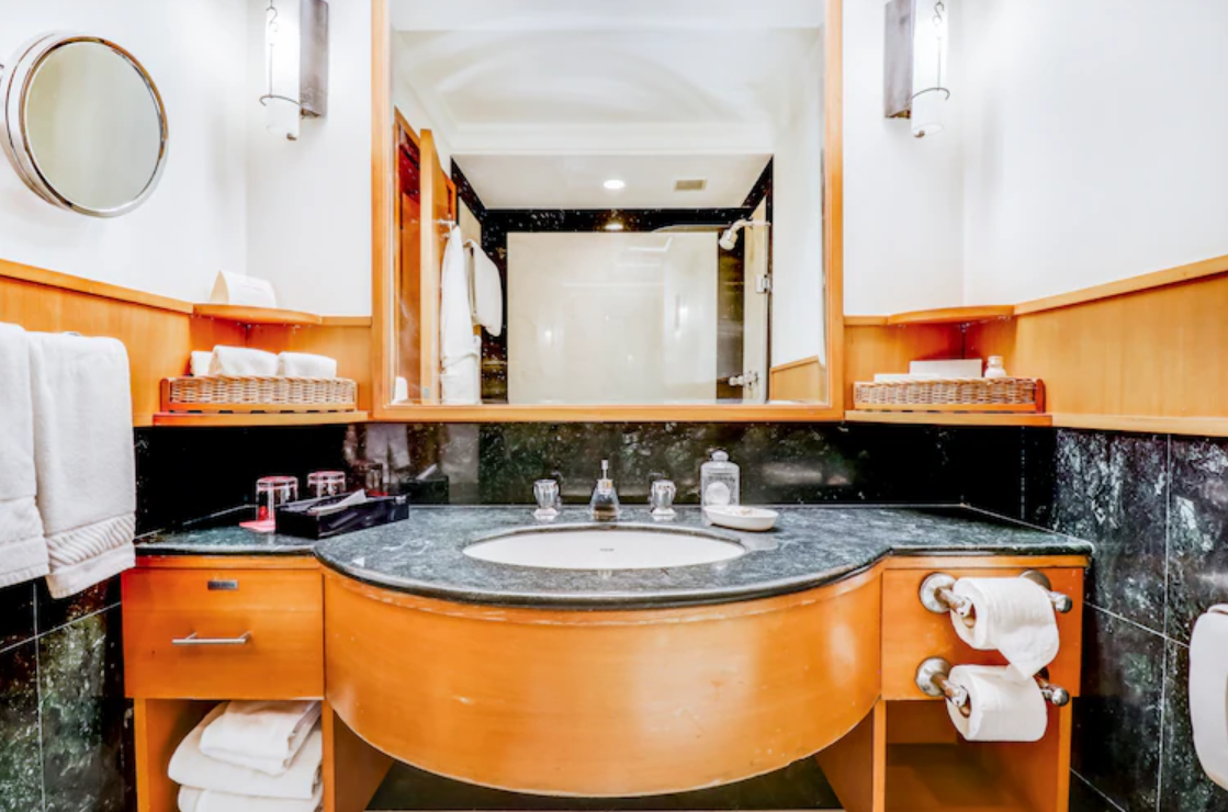 Trident Chennai International Airport Trident Club Room 7