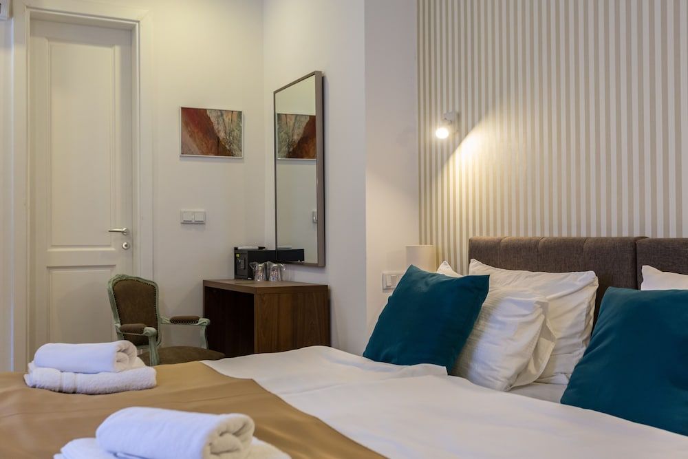 Hotel Petrakija Deluxe Double or Twin Room 15