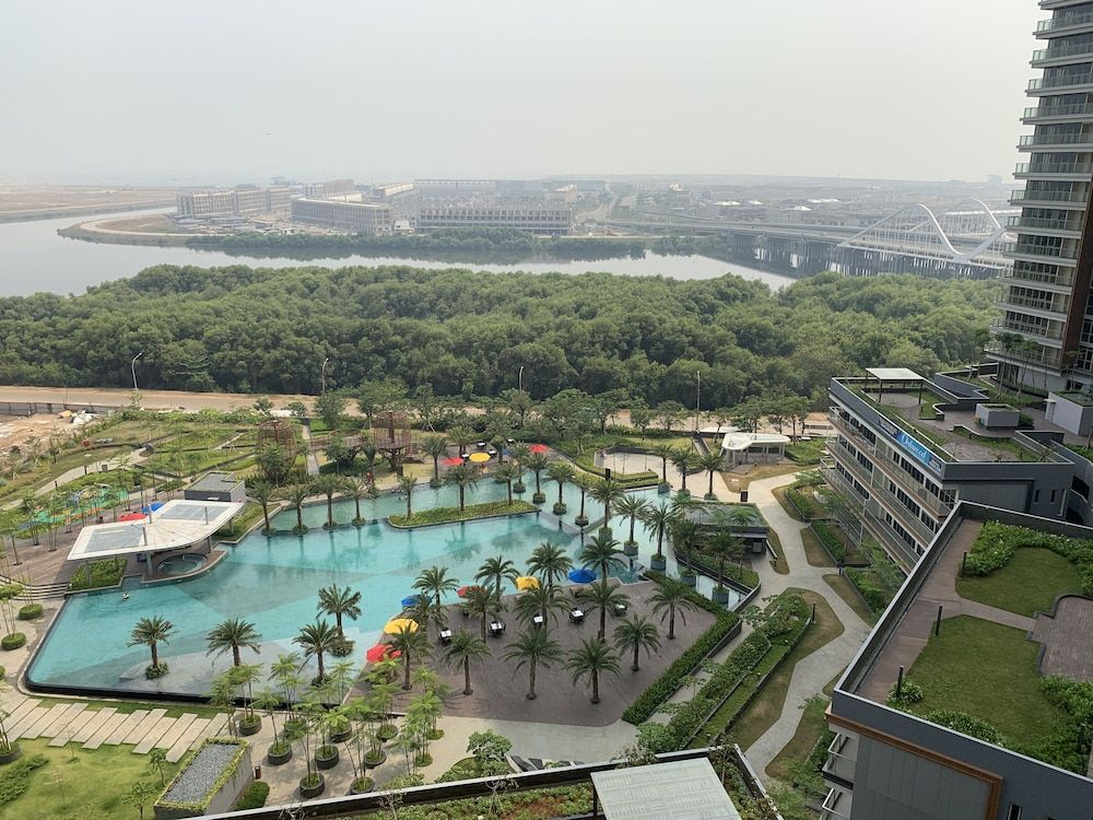 Gold Coast PIK Bahama Sea View Apartments Deluxe Studio, 1 King Bed 5