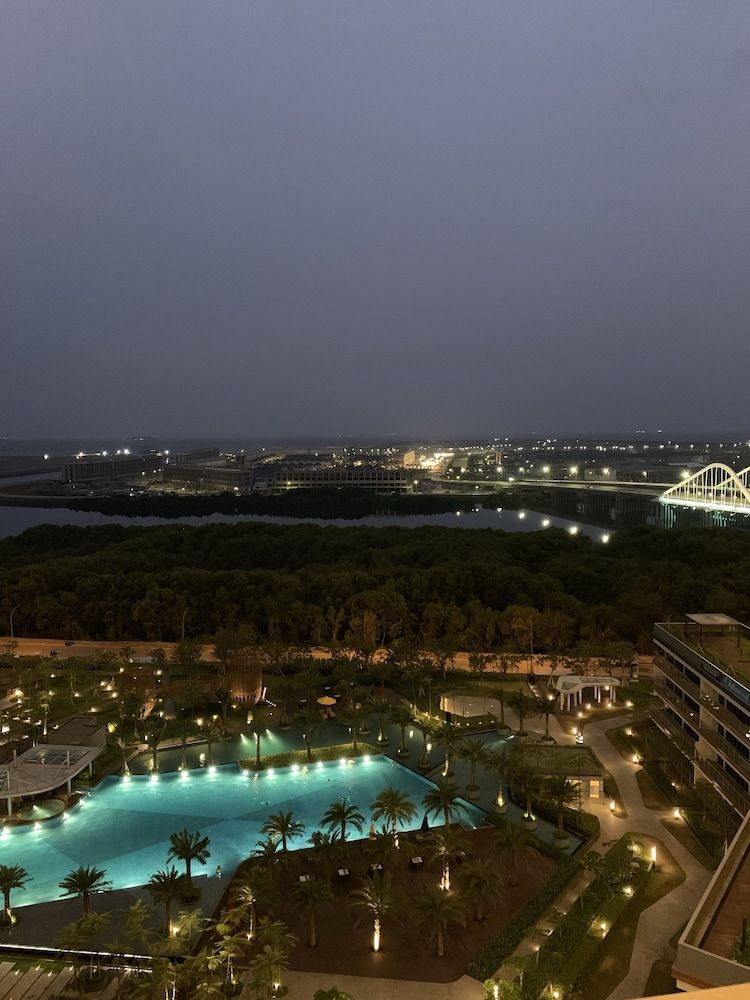 Gold Coast PIK Bahama Sea View Apartments Deluxe Studio, 1 King Bed 4