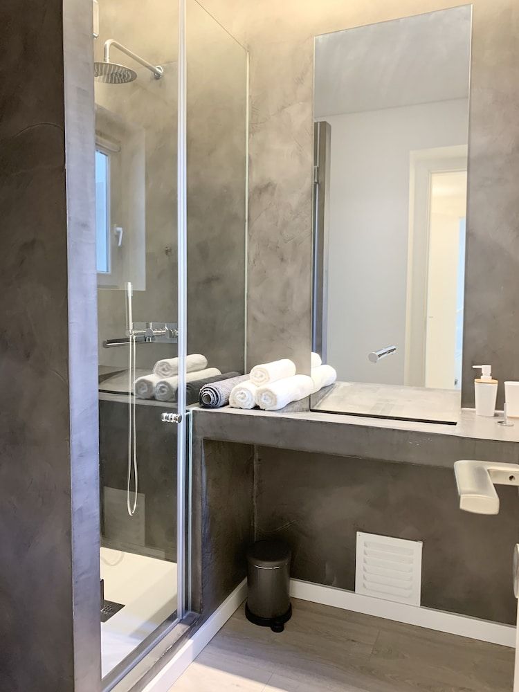 Home Out City House Deluxe House, 3 Bedrooms 37