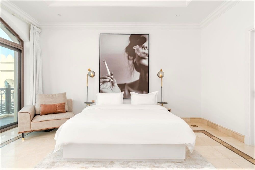 Seaview Penthouse with Private Gym & Outdoor Pool Apartment (3 Bedrooms) 4