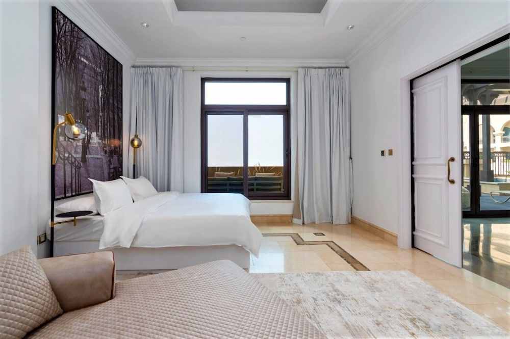 Seaview Penthouse with Private Gym & Outdoor Pool Apartment (3 Bedrooms) 6