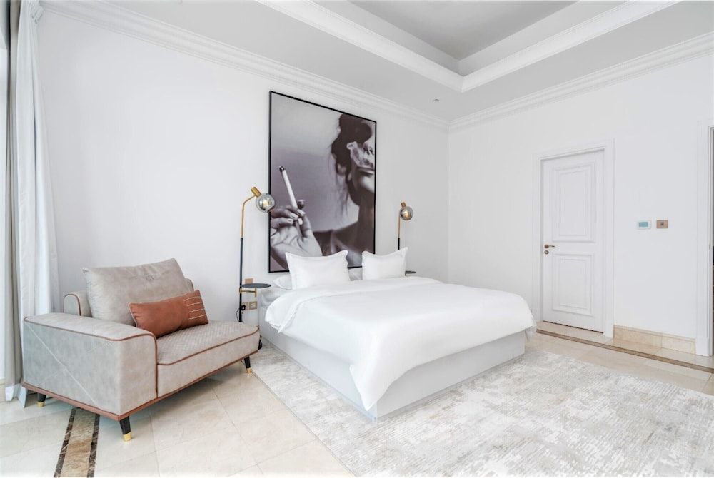 Seaview Penthouse with Private Gym & Outdoor Pool Apartment (3 Bedrooms) 5