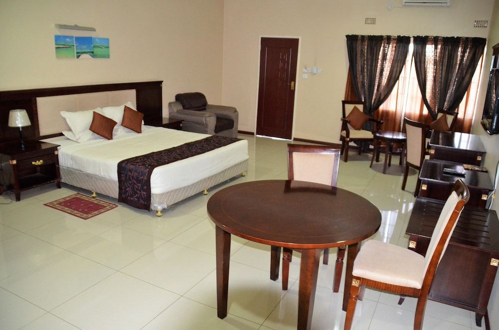 Riverside Apartments Family Apartment 2