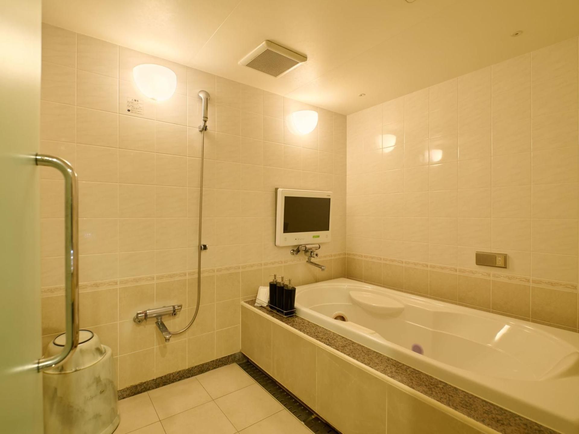 Orda Hotel Deluxe Twin Room 63