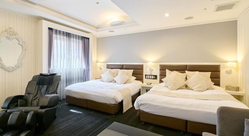 Orda Hotel Deluxe Twin Room 31