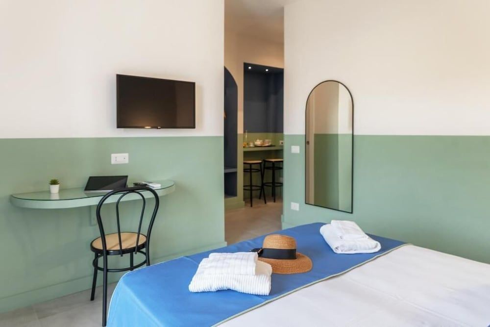 Sorrento Colors&Suites Deluxe Double or Twin Room, 1 Bedroom 13