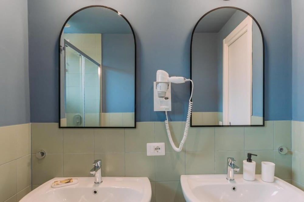 Sorrento Colors&Suites Deluxe Double or Twin Room, 1 Bedroom 11