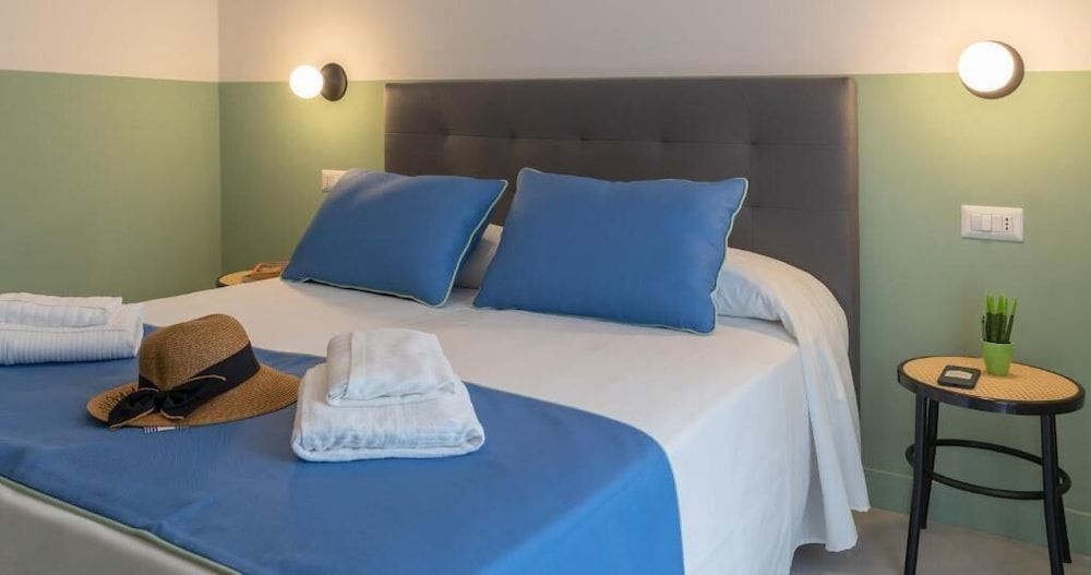 Sorrento Colors&Suites Deluxe Double or Twin Room, 1 Bedroom 4