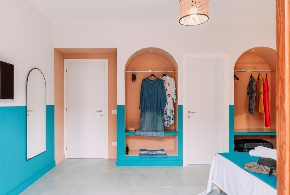 undefined Sorrento Colors&Suites 8