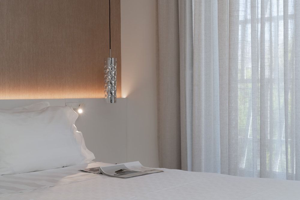 Deluxe Room, Balcony