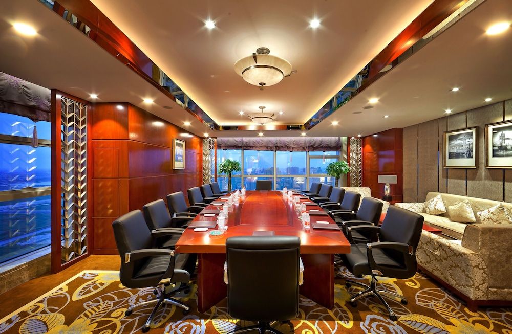 Executive Lounge