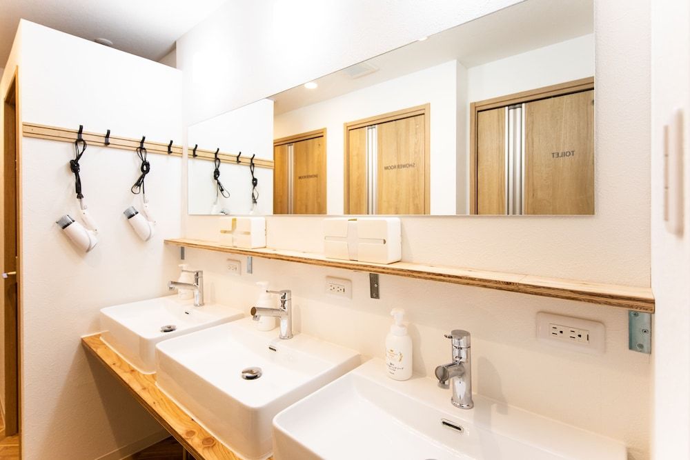 undefined Ten to Ten Hostel 4