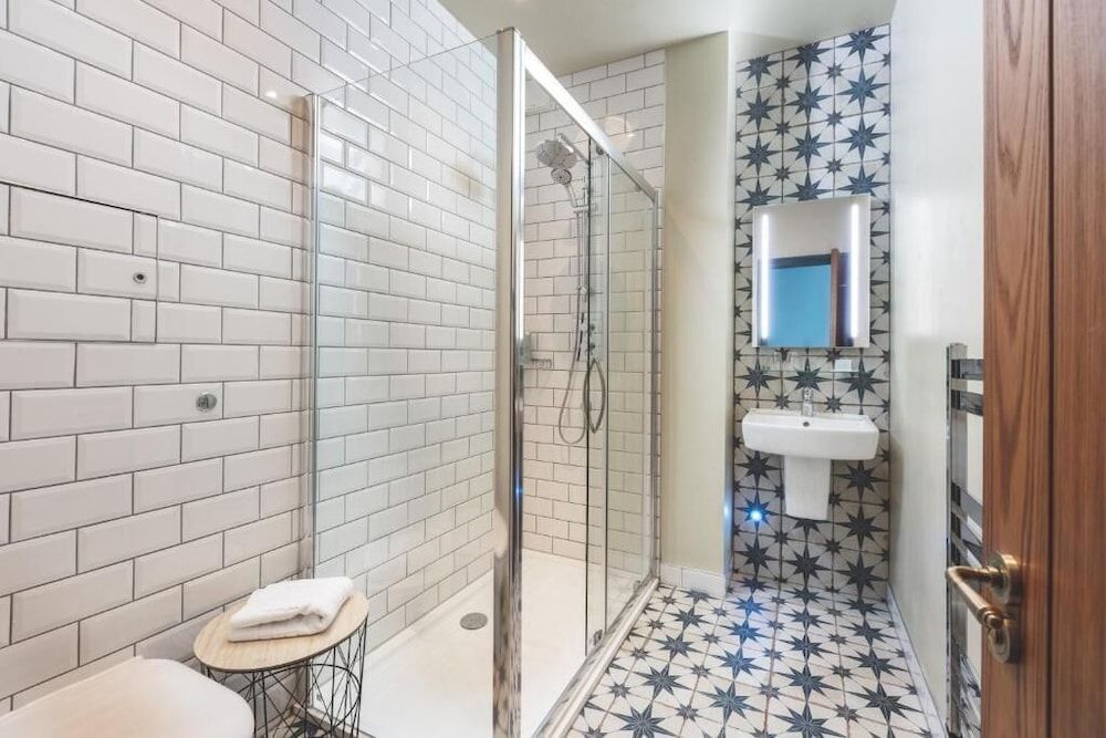 Rock Point Inn Standard Double Room 4