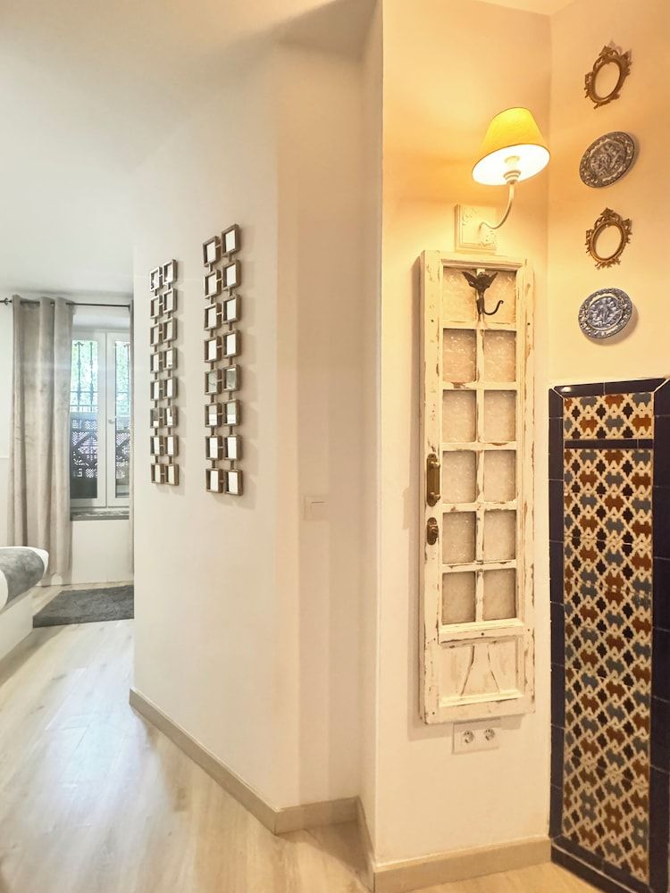 Palace House Hércules Traditional Apartment 9