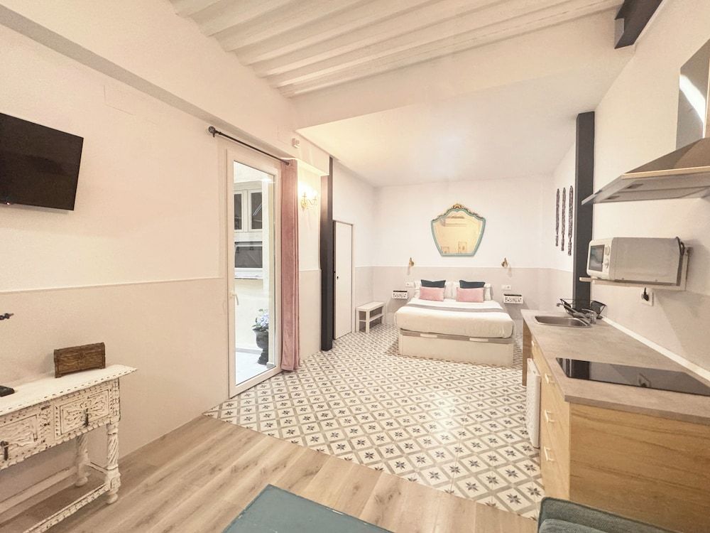 Palace House Hércules Classic Apartment 6