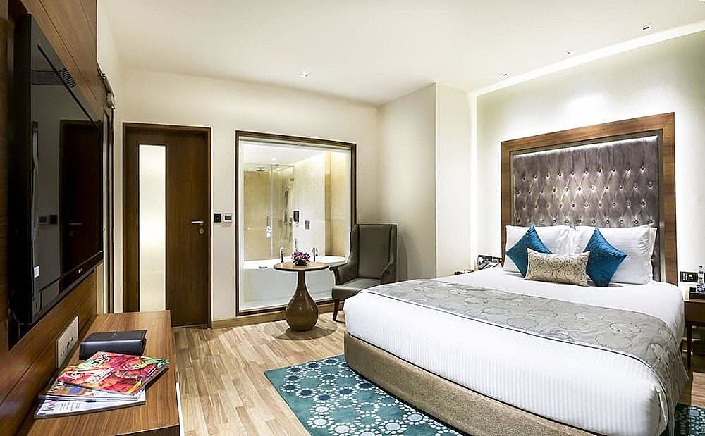 Deluxe Suite