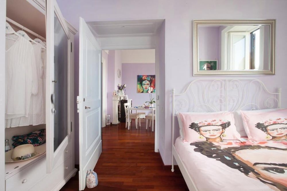 Caluga House Deluxe Double Room 2