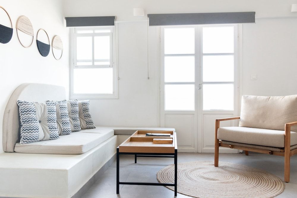 Central Oia Hostel Basic Shared Dormitory 18