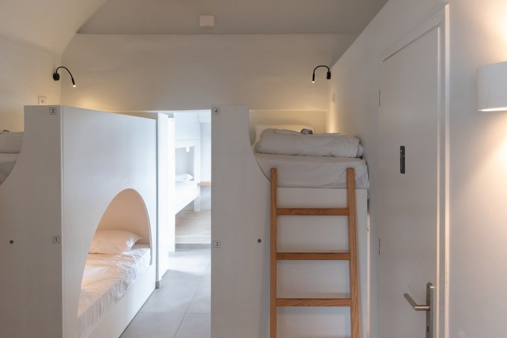 Central Oia Hostel Basic Shared Dormitory 14