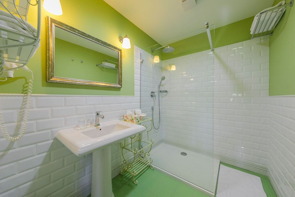 Boutique Hotel Pri Mlyne Suite, Bathtub, Garden View (Jacuzzi) 2