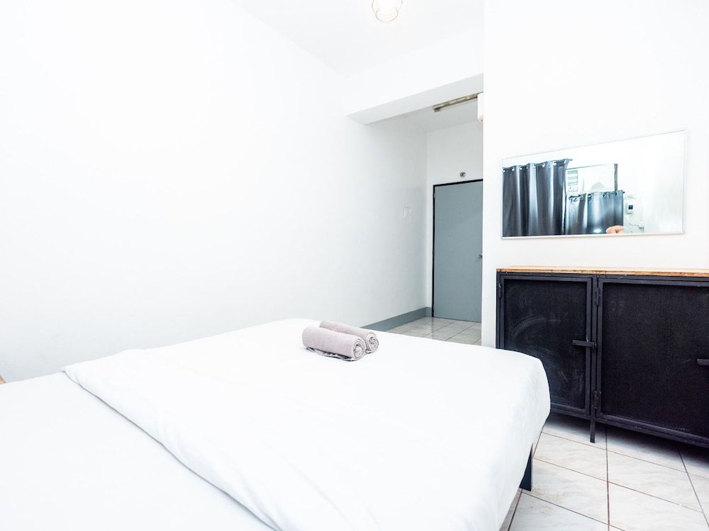 undefined Mad Monkey Cebu City - Adults Only 4