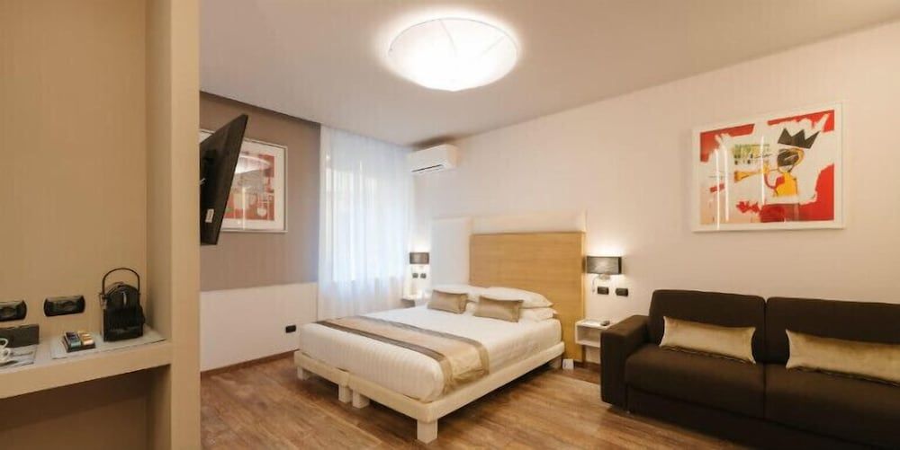 undefined Etruska Luxury Trastevere