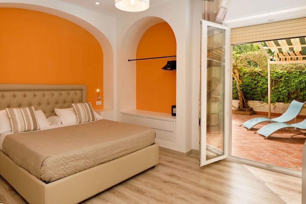 undefined Sorrento Comfort Rooms