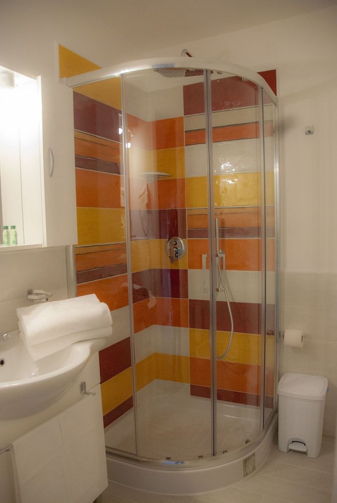 Sorrento Comfort Rooms Economy Double or Twin Room, 1 Bedroom, Non Smoking, Balcony 5