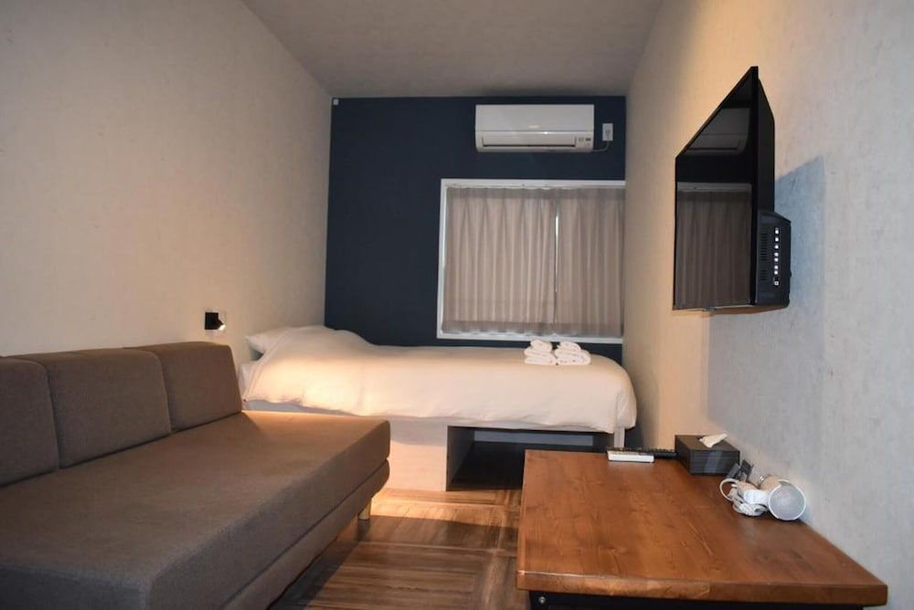 undefined Shinsaibashi House 7